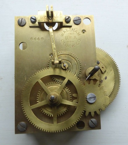 Waltham clock movement 6446 - clock,