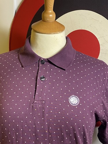 Pretty green wine burgundy - pretty,
