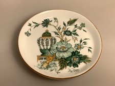 Royal Crown Staffordshire Pin