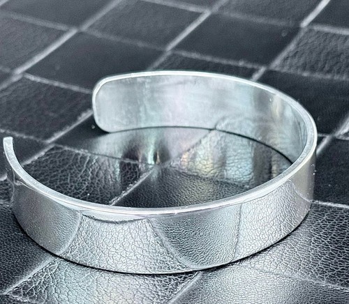 Heavy solid 999 - heavy, silver