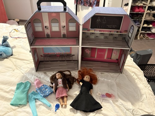 Design friend doll house - design,