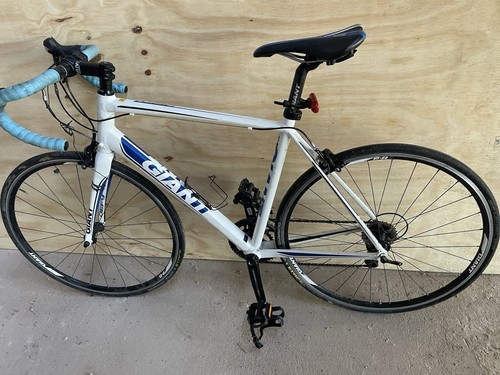Giant defy road - road, bike