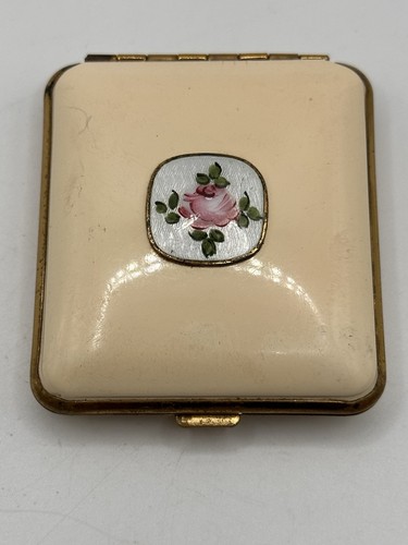 Vintage mondaine guilloche - vintage,