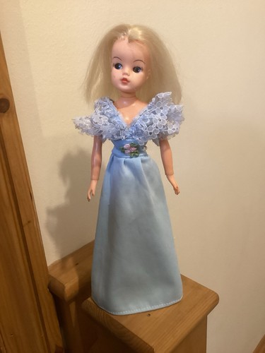 Vintage sindy barbie size - vintage,