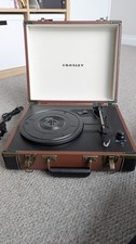 CROSLEY CR6019A-BR Executive Portable USB Turntable Record Player, Speed 33.3RPM