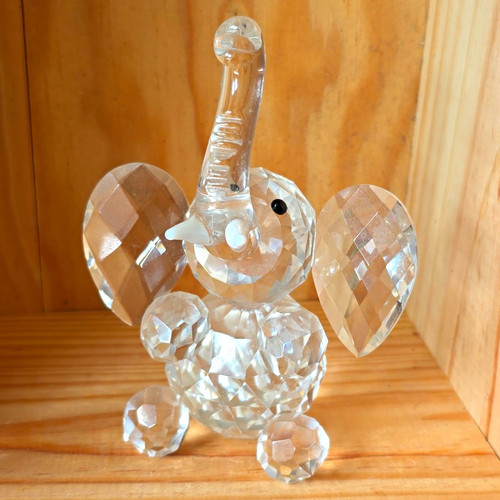 Clear faceted glass crystal - faceted, glass/crystal
