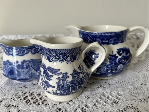 Vintage blue and white - 3,