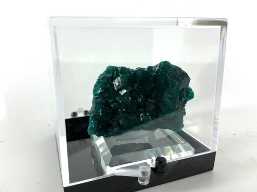 Dioptase crystal specimen - dioptase,