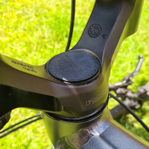 Fork steerer plug for mtb - fork,