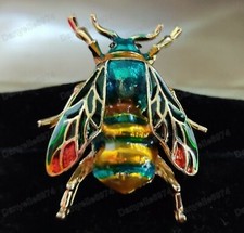 Art Nouveau Style BEE
