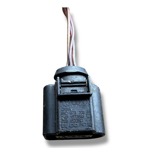 Audi wiring connector - audi,