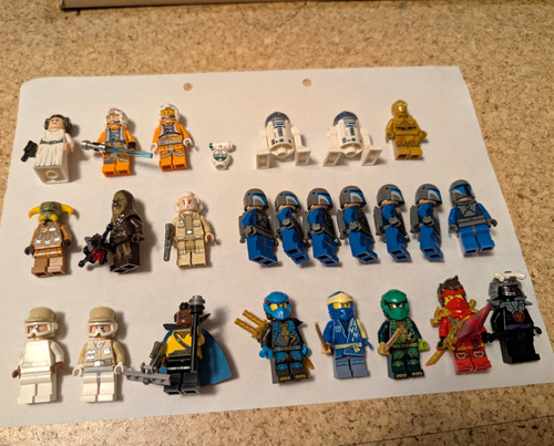 Lego minifigures bundle - lego,