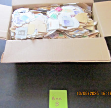 SMALL BOX OF USED GB CHARITY MIX KILOWARE MOSTLY DEFIN'S & MAINLY PRE 1990#04522