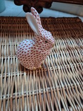 Herend Hand Painted Red/Rust  Fishnet  Sitting Rabbit Figurine - Free Post