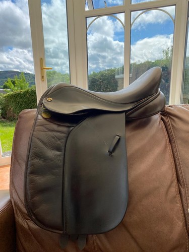 Cliff barnsby riding saddle - cliff,