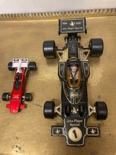 2 F1 models CORGI LOTUS JOHN PLAYER SPECIAL 1972 FITTIPALDI & Dinky Ferrari