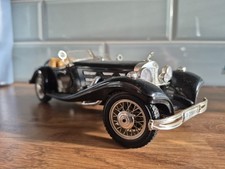 BURAGO BLACK MERCEDES BENZ