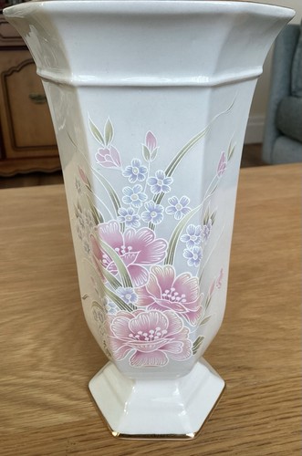 Royal winton vase pretty - winton,