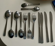 Viners  Everyday  Cutlery Set  - “Glisten.” 13 pieces hammered effect handle
