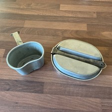 Genuine WW2 US meat can mess tin 1944 dated  and canteen cup. 