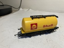 Hornby R132 Shell Tank Wagon