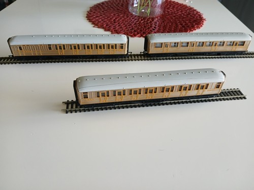 Hornby set coaches - coaches, x