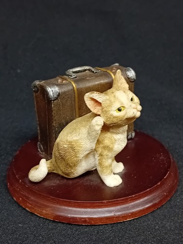 Leonardo pussycat with - leonardo, 'pussycat