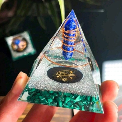 5cm pyramid postitive - 1x,