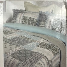 Living Quarters Toulouse Queen