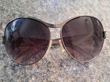 Ben de Lisi sunglasses with