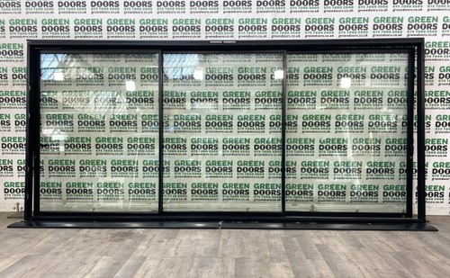 Big wide sliders doors - wide, sliding