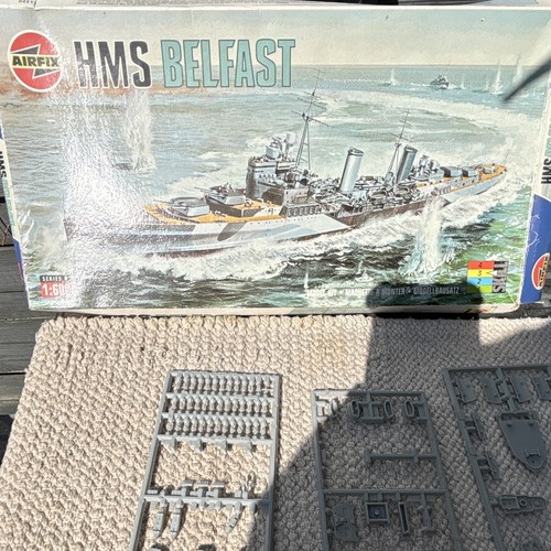 Airfix belfast 1 - h.m.s.,