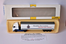 1/:76 'OO' GAUGE  LLEDO PROMOVERS VOLVO FH12 SOUTH WALES POLICE HEDLU