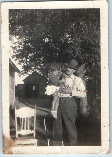 C1930s farmer man - overalls, hat