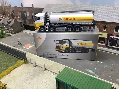 Scale hino 700 shell - 1:76,