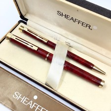 Sheaffer targa red marble fountain pen & ballpoint pen set, 14k gold nib, VGC