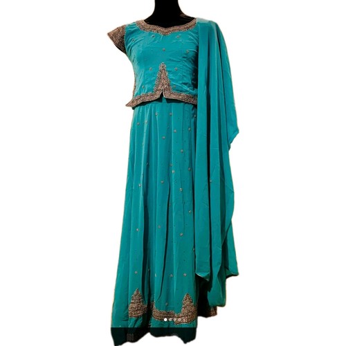Size approx 5ft 5 inch - size,