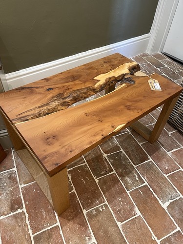 Wonderful live edge - live, dorset