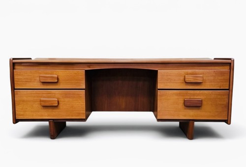 White and newton teak - teak,