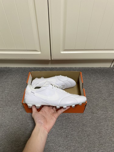 The nike premier iii - fg, triple