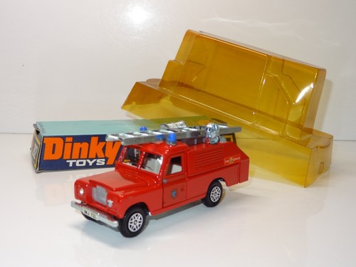 Dinky 282 land rover fire - dinky,