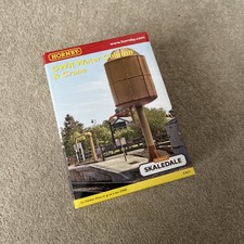 Hornby R9671 OO Skaledale GWR Water Column & Crane (Boxed)