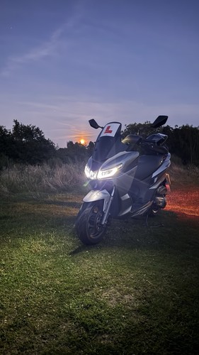 Aprilia sxr 50cc moped - sxr,