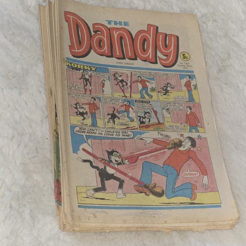 1977 dandy comic bundle 16 - bundle,