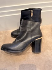 Moda in Pelle Black Leather