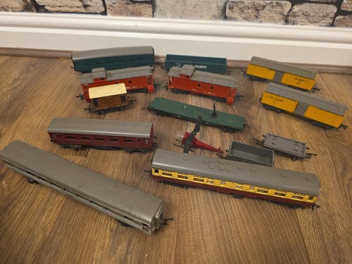 Tri ang carriages - carriages, bundle