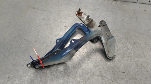 Hood hinge ford focus wagon - hinge,