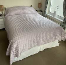 Laura Ashley HEATHER DOT Quilted King Size Bedspread In Amethyst 262 x 245cm