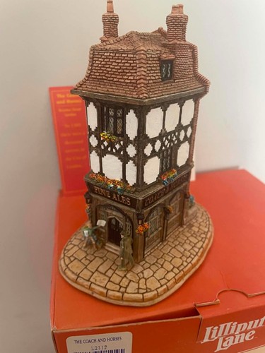 Lilliput lane the coach - lilliput,