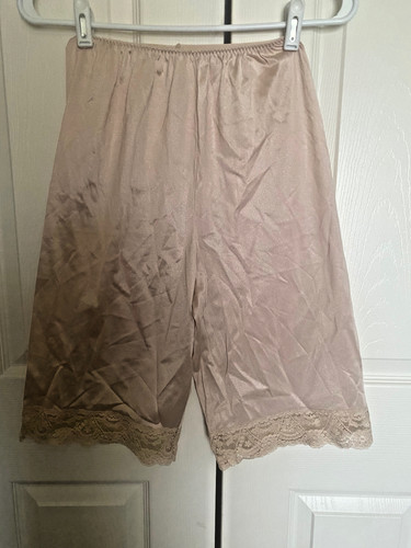 Womans vintage vassarette - womans,